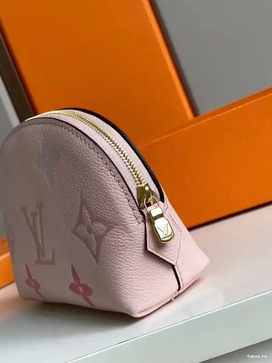 LOUIS VUITTON COSMETIC POUCH 0619